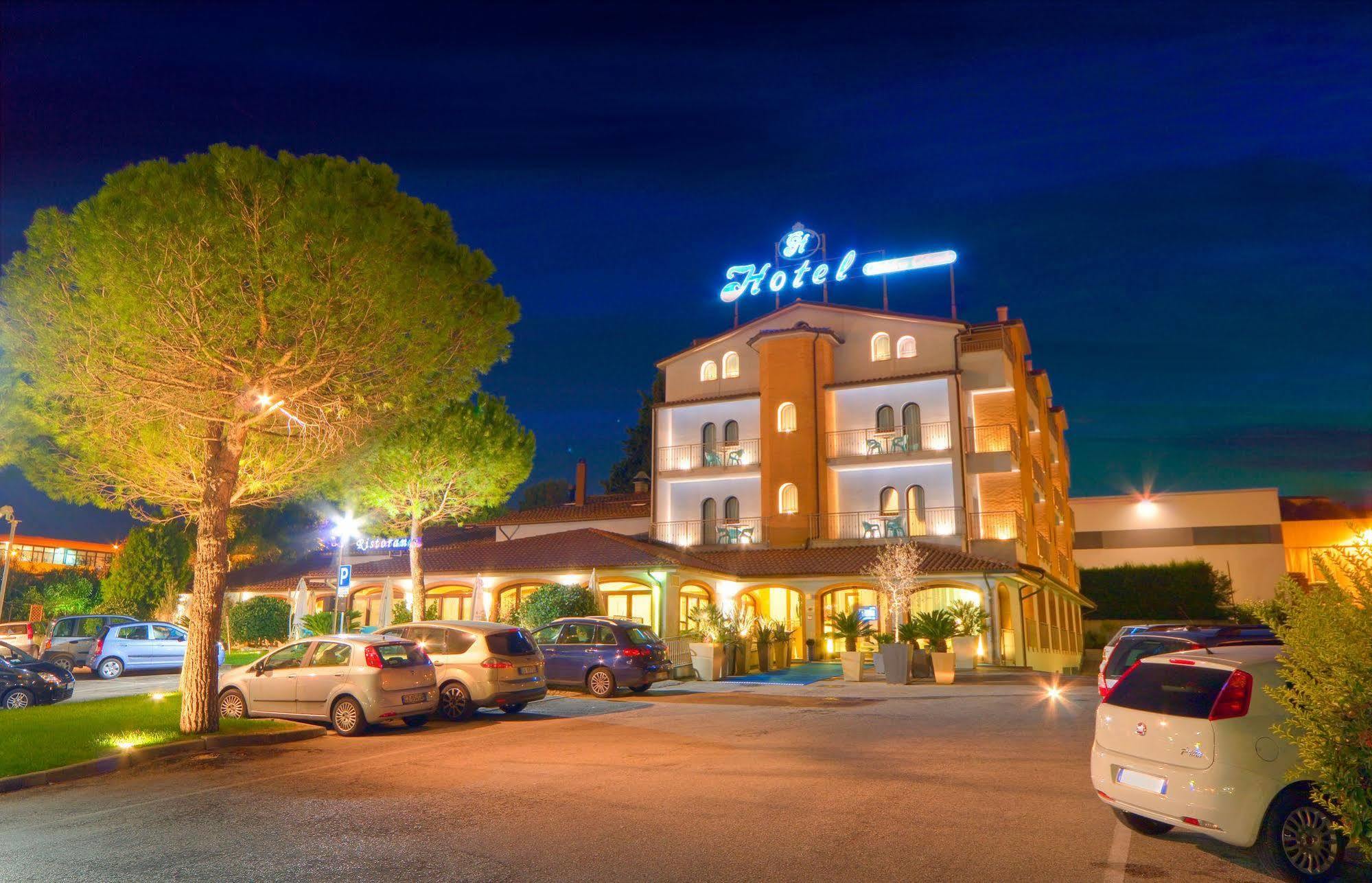 Hotel Cristoforo Colombo Osimo Extérieur photo