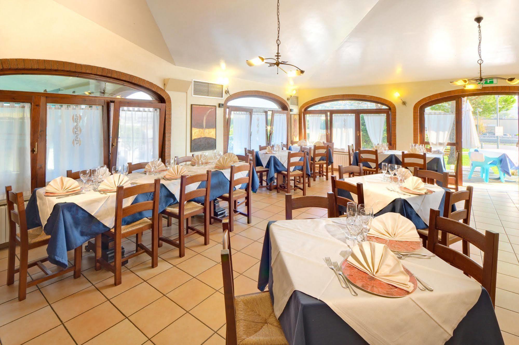 Hotel Cristoforo Colombo Osimo Extérieur photo